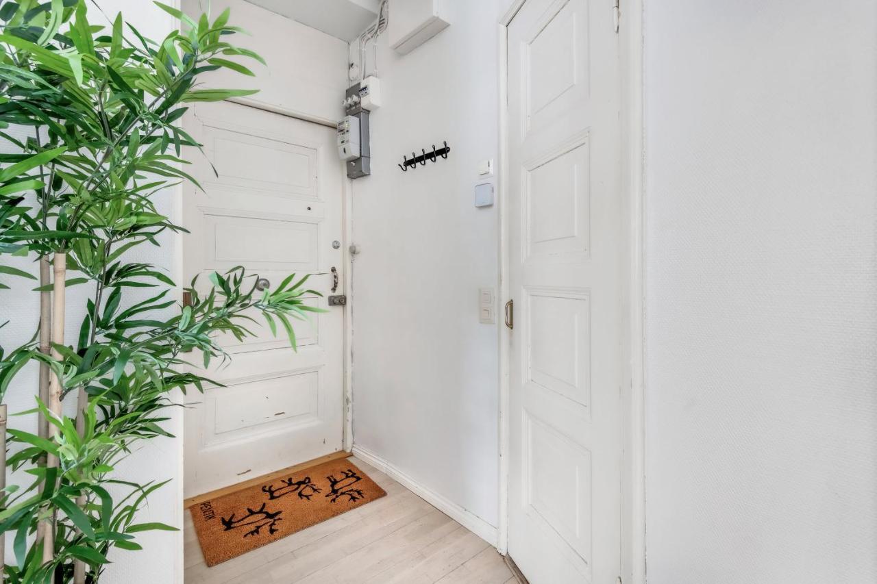 Wehost Modern Scandinavian Studio In Trendy Kallio Helsínquia Exterior foto